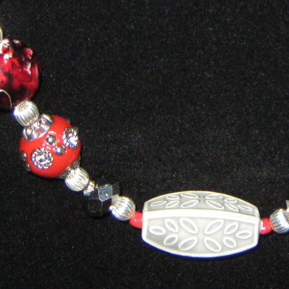 Handcrafted Artisian Red and Gray 19" Necklace - Picture 6 of 6